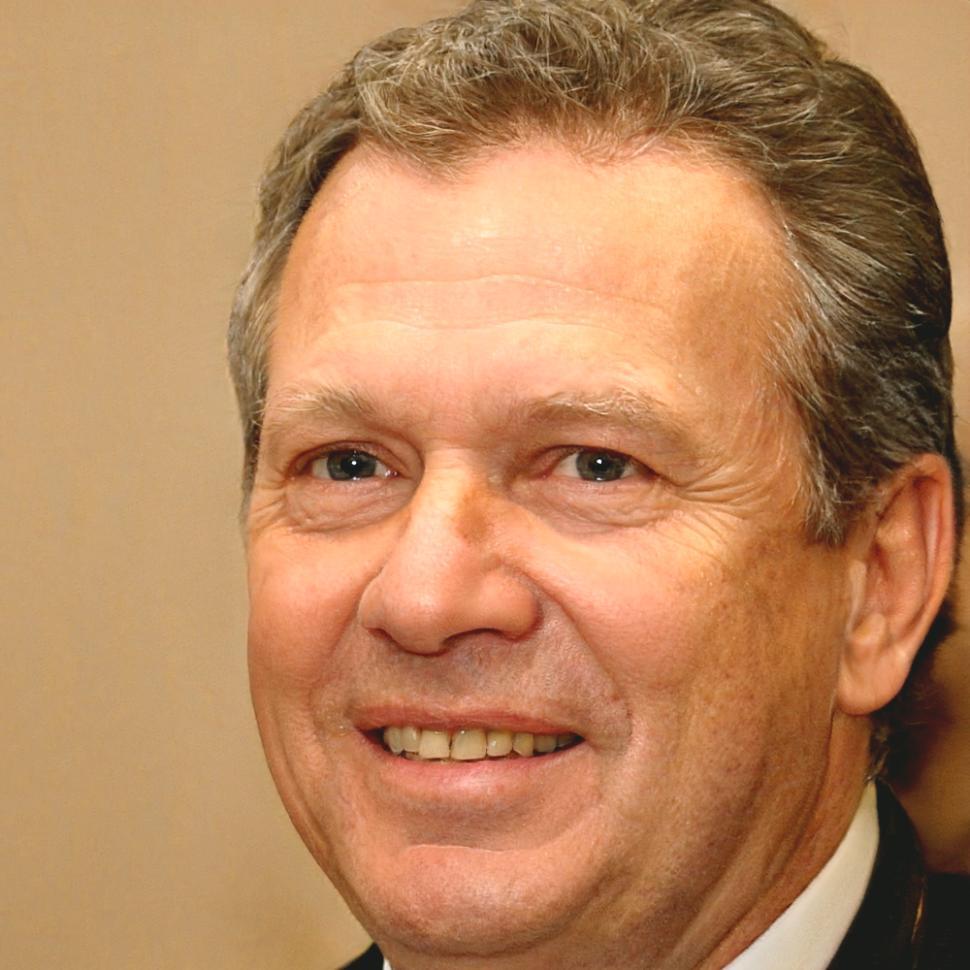 Expert financier validateur